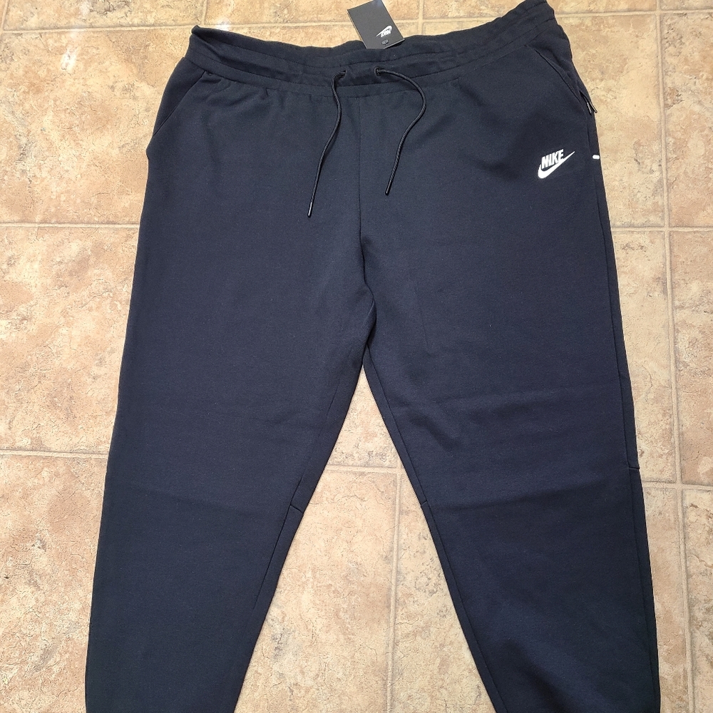 Nike Plus Sweatpants